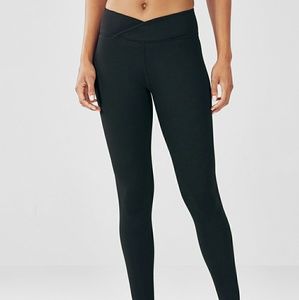 Winn II Solid PowerHold® Legging

NWT